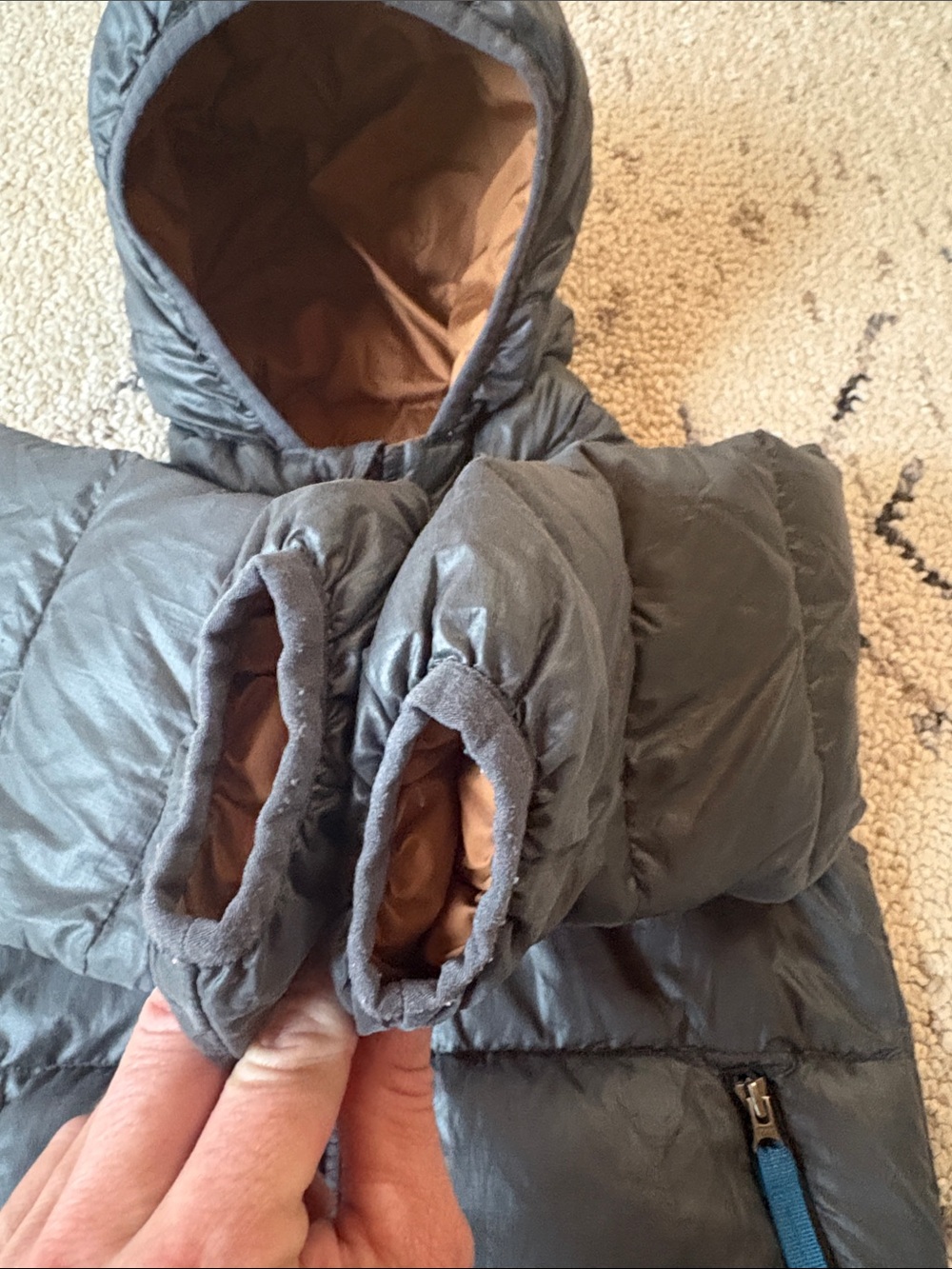 Patagonia Kids puffer jacket and fleece (2T) Like new - Picture 5 of 7